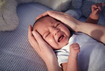 Плач для беспомощного, не умеющего говорить младенца – единственный способ просигналить родителям о какой-то проблеме или дискомфорте